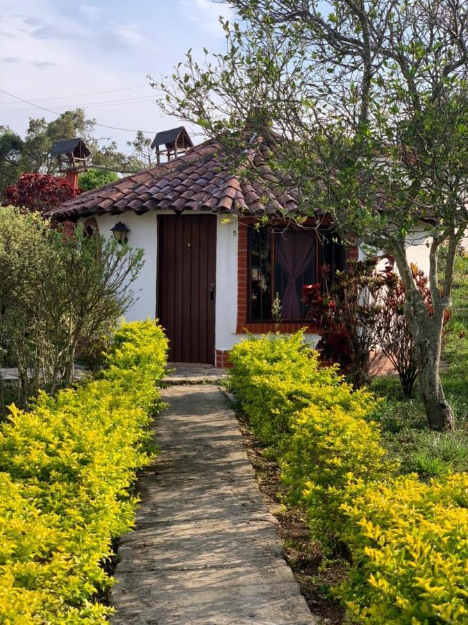 Hotel Campestre La Loma Curití מראה חיצוני תמונה